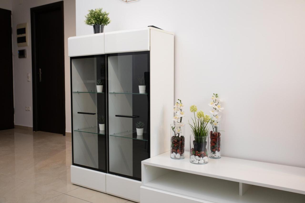 Nobel: Premium Two-room In Bucharest's Center! Appartement *